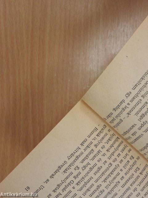 Kincskereső kisködmön