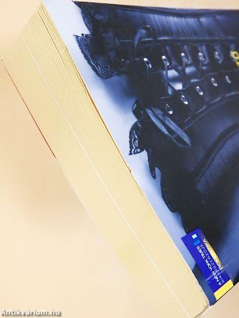 Csókfüggők/Megszólal a riasztó/Átváltoztatjuk!