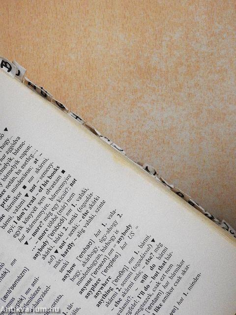 Angol-magyar kéziszótár