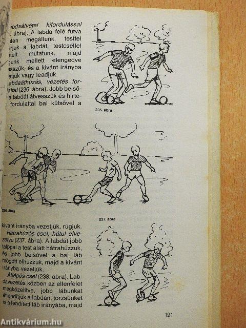 Focitól a labdarúgásig