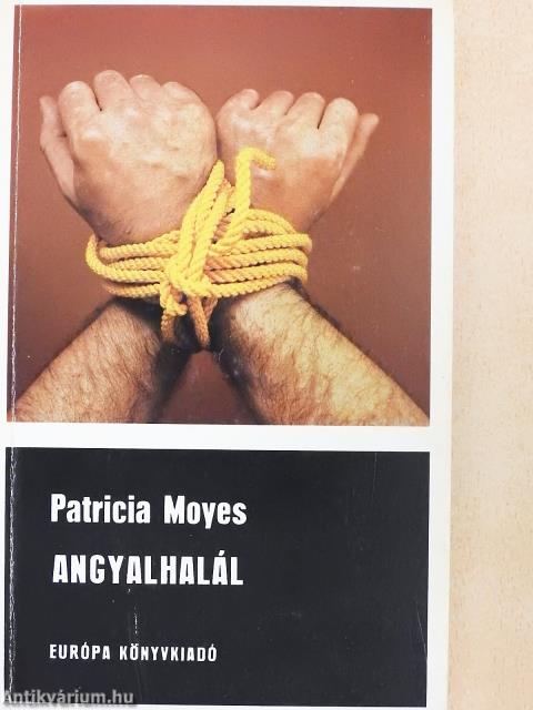 "70 kötet a Fekete Könyvek sorozatból (nem teljes sorozat)"