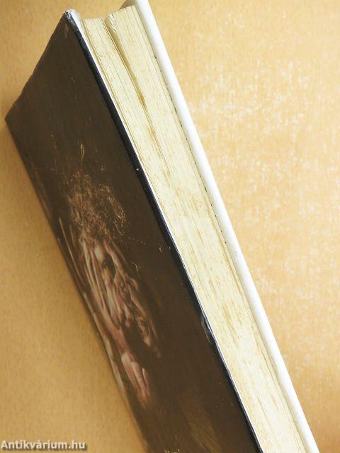 Éjszaka minden megnő