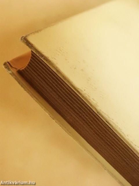 Két évezred babonái