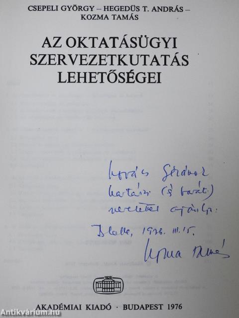 Az oktatásügyi szervezetkutatás lehetőségei (dedikált példány)