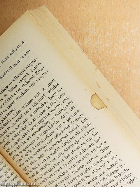 "50 kötet az Albatrosz könyvek sorozatból (nem teljes sorozat)"