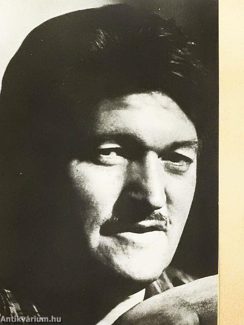 A falu szépe/Az orvos halála/A hű asszony meg a rossz nő