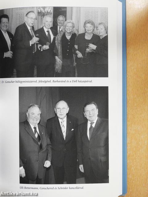 A magyar-német játszma (kétszeresen dedikált példány)