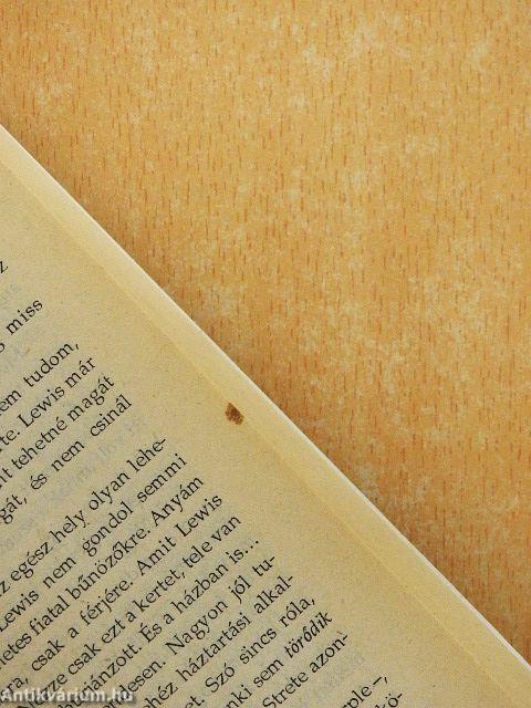 Tükrökkel csinálják