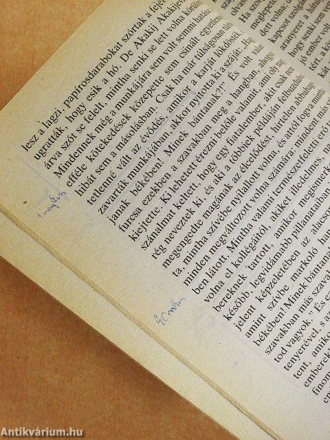 A köpönyeg/Az orr/A revizor