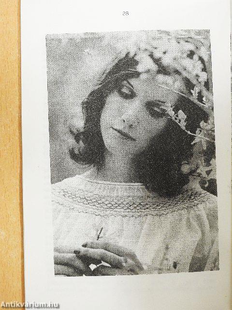 Egyedül, de nem magányosan