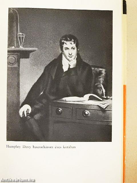Davy élete