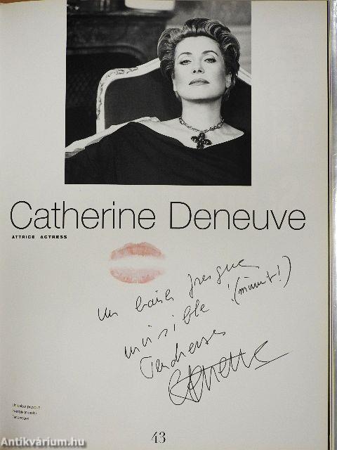 CelebriKiss for peace