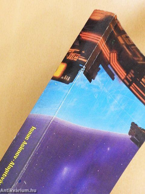 Alapítvány és Föld