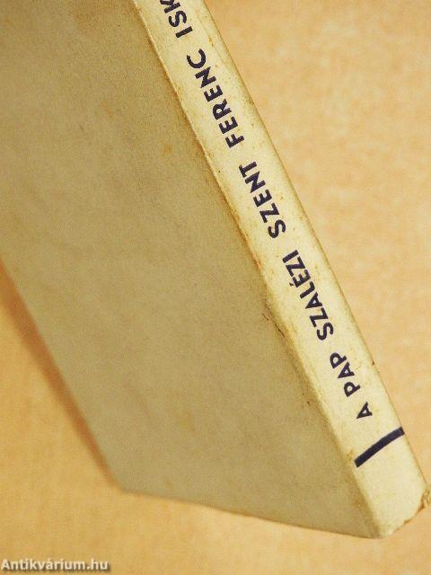 A pap Szalézi Szent Ferenc iskolájában