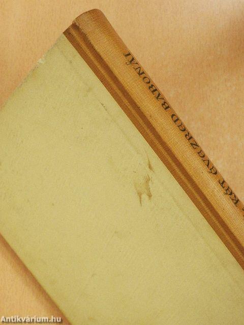 Két évezred babonái