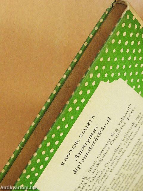 Anonymus diplomatatáskával