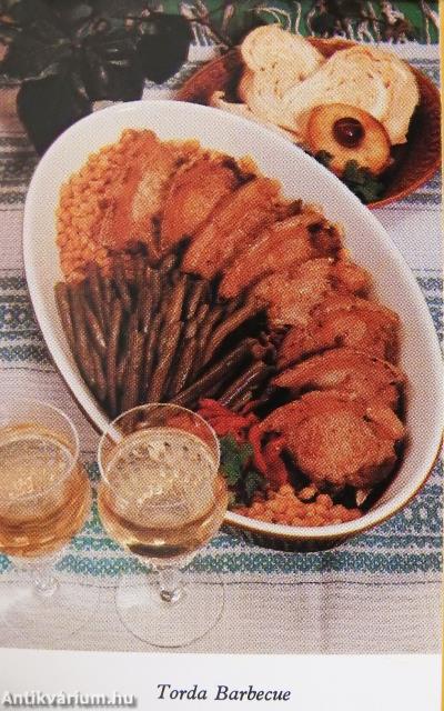 100 hungarian dishes (minikönyv)