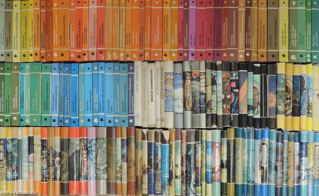 "135 kötet a Világjárók sorozatból (nem teljes sorozat)"