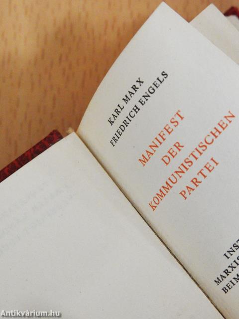 Manifest der Kommunistischen Partei (minikönyv)