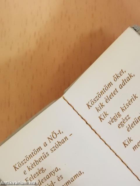 Nőnapi köszöntő... (minikönyv)