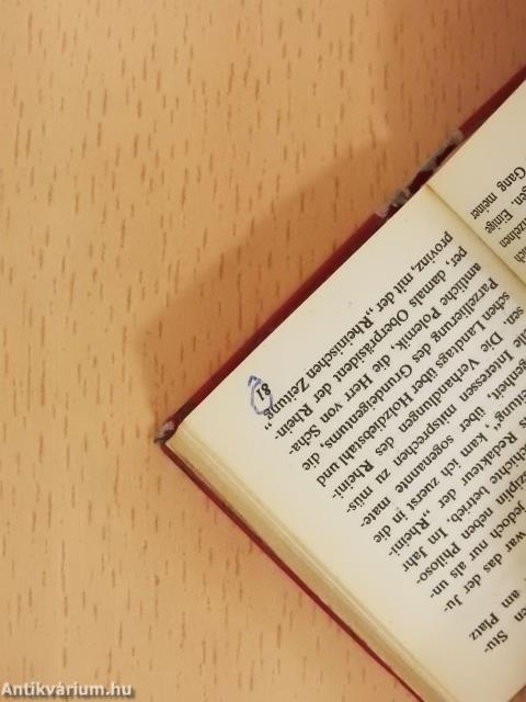 Marxról (minikönyv)