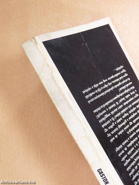 "100 kötet a Fekete könyvek sorozatból (nem teljes sorozat)"