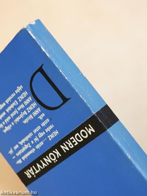 "90 kötet a Modern könyvtár sorozatból (nem teljes sorozat)"