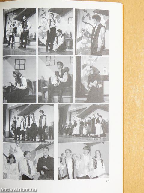 A budapesti Szent István Gimnázium évkönyve 2003-2004.