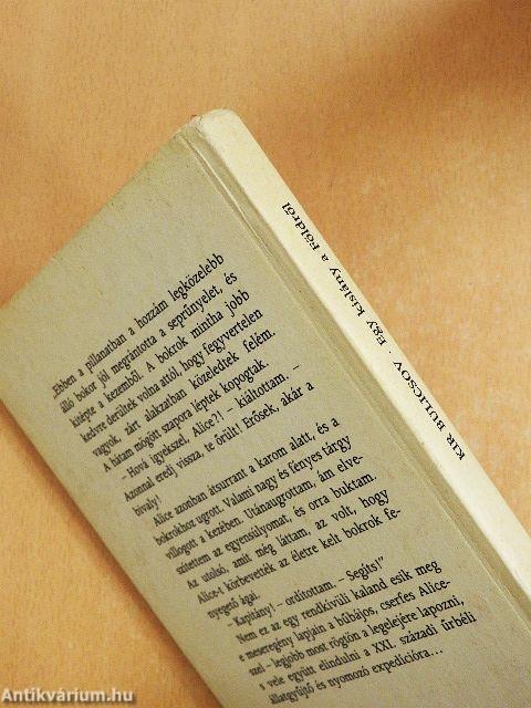 Egy kislány a Földről