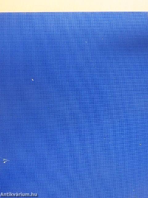 A Hundred Years of Royal Style