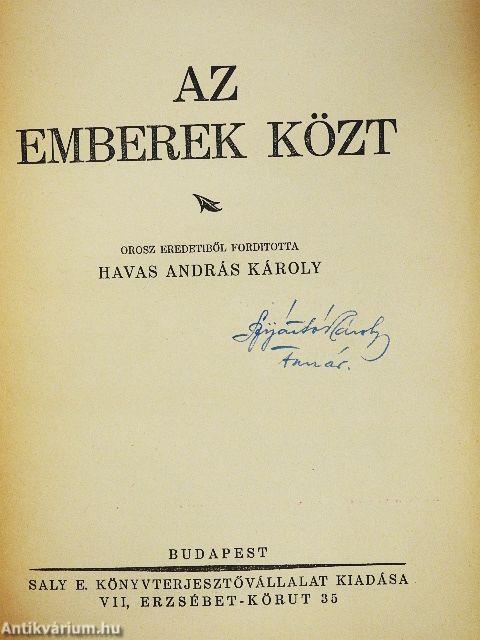 Az emberek közt