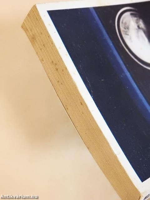 "50 kötet a Fekete Könyvek sorozatból (nem teljes sorozat)"