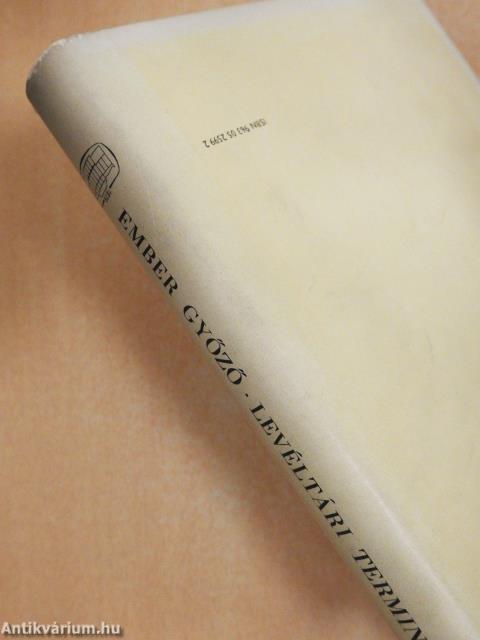 Levéltári terminológiai lexikon (dedikált példány)