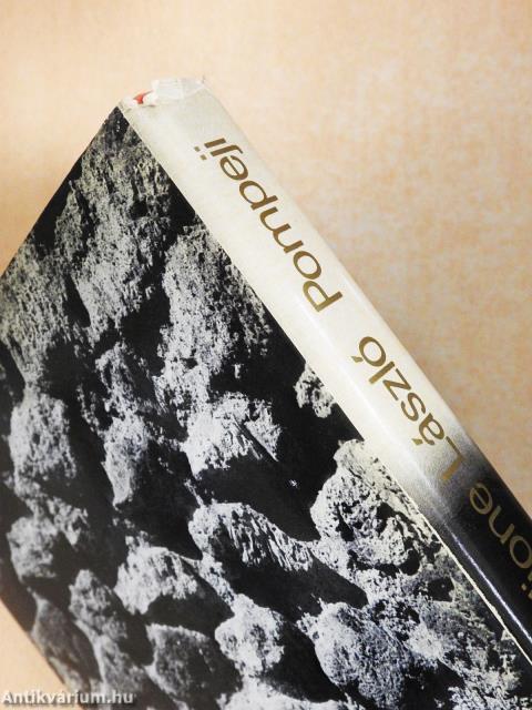 Pompeji (dedikált példány)