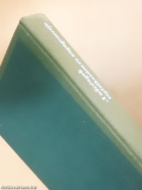 A növények táplálkozása és anyagcseréje (kétszeresen dedikált példány)