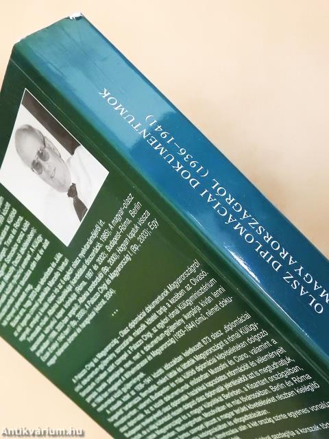 Olasz diplomáciai dokumentumok Magyarországról (dedikált példány)