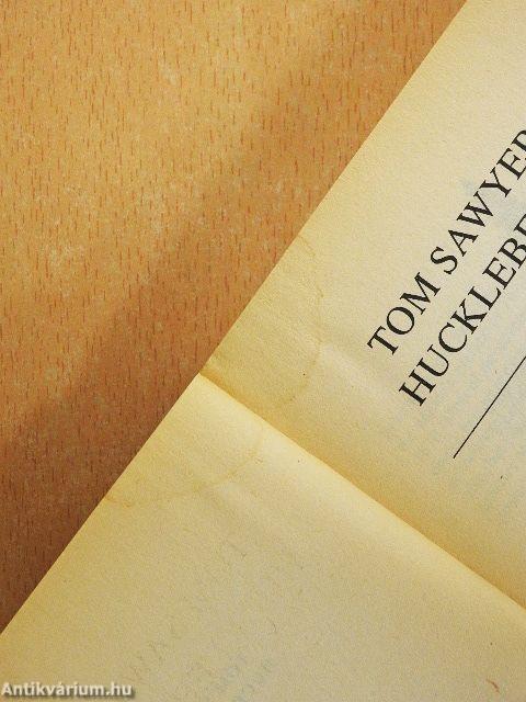 Tom Sawyer & Huckleberry Finn