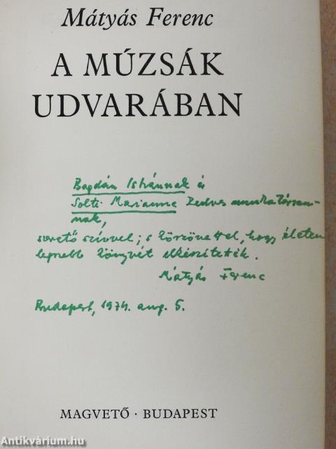 A múzsák udvarában (dedikált példány)
