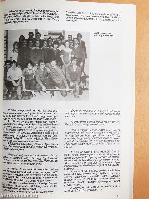 40 év piros-feketében