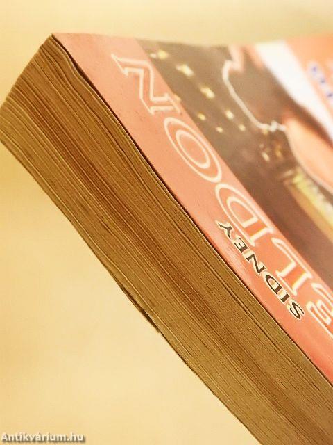 Szereposztó díványok