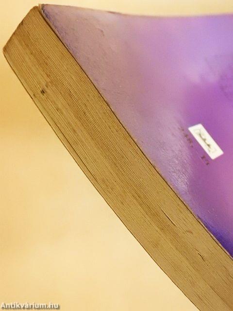 Szereposztó díványok