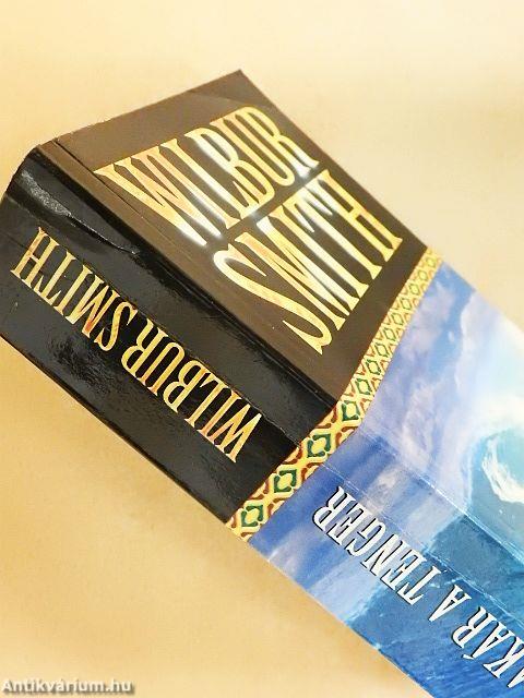 Éhes, akár a tenger