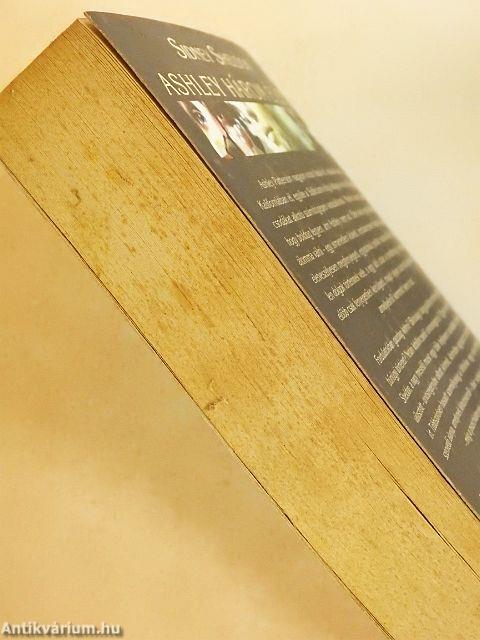 Ashley három élete