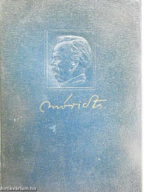 Rózsa Sándor a lovát ugratja