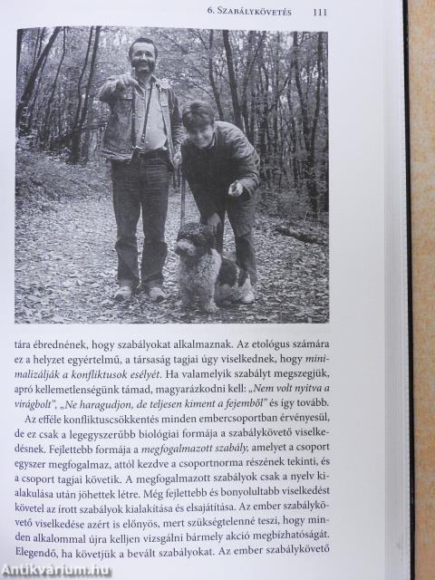 A kutyák szőrös gyerekek (aláírt példány)