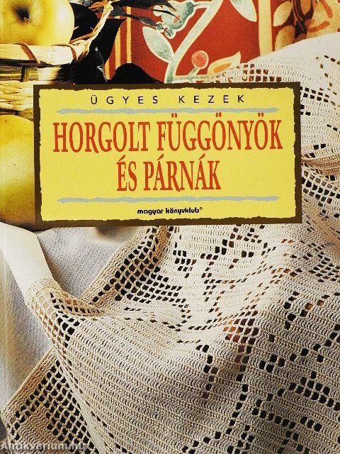 Horgolt függönyök és párnák