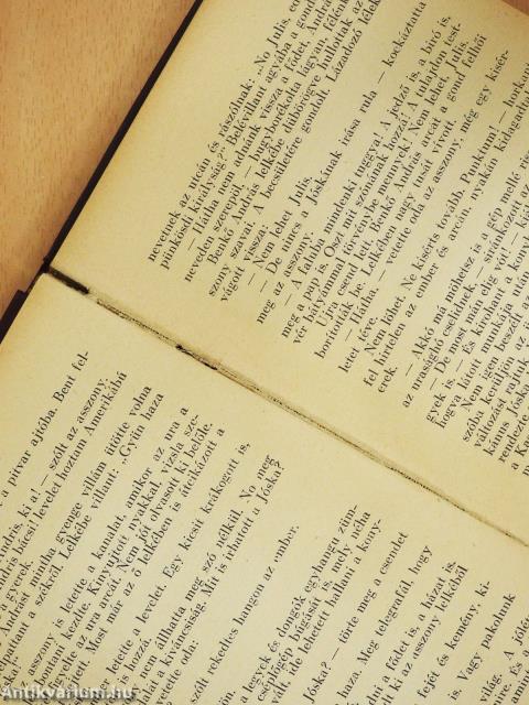 Ötven magyar iró novellája (dedikált példány)