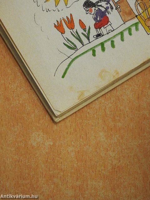 Alattunk is laknak, felettünk is laknak