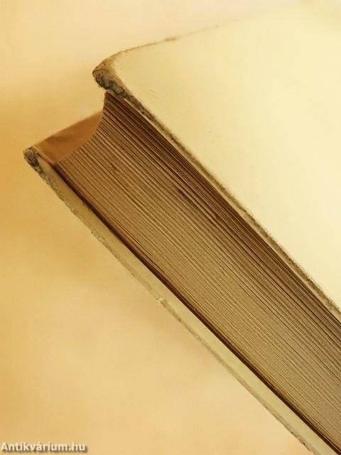 Válogatott irodalmi tanulmányok