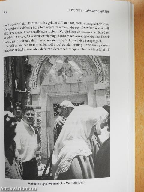 Úti dilik, avagy 40 év alatt a Föld körül (dedikált példány)